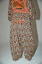 Load image into Gallery viewer, KING KINDNESS WIDE LEG SWEAT PANTS