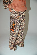 Load image into Gallery viewer, KING KINDNESS WIDE LEG SWEAT PANTS