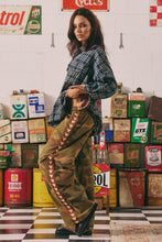 Load image into Gallery viewer, THE CANVAS HEART PANTS - CAMO