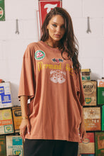 Load image into Gallery viewer, THE RACING BADGES TEE - MOCHA