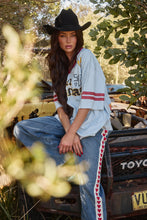 Load image into Gallery viewer, THE BORN ORIGINAL TEE - SKY/MAROON