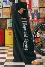 Load image into Gallery viewer, THE WIDE LEG SWEAT PANT MERMAID RACING - BLACK