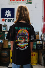 Load image into Gallery viewer, KIDS RACING BADGE TEE - BLACK