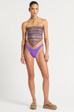 Load image into Gallery viewer, BOND-EYE / PIP EDWARDS KAIA SARONG - GEO PRINT