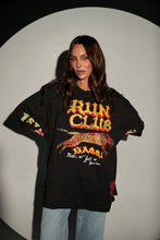 Load image into Gallery viewer, RUN CLUB TEE - BLACK