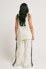 Load image into Gallery viewer, THE RAVING HEARTS LACE PANTS - CREAM
