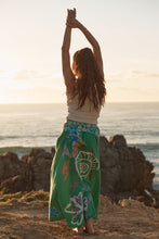 Load image into Gallery viewer, THE SEAS THE DAY MAXI SKIRT - GREEN