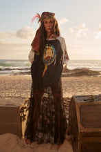 Load image into Gallery viewer, THE STAY WILD RAGLAN TEE - BLACK