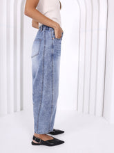 Load image into Gallery viewer, MONACO CARSON BARREL JEANS - LIGHT BLUE