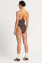 Load image into Gallery viewer, BOND-EYE / PIP EDWARDS KINSLEY 1 pce Marigold/Espresso reversible