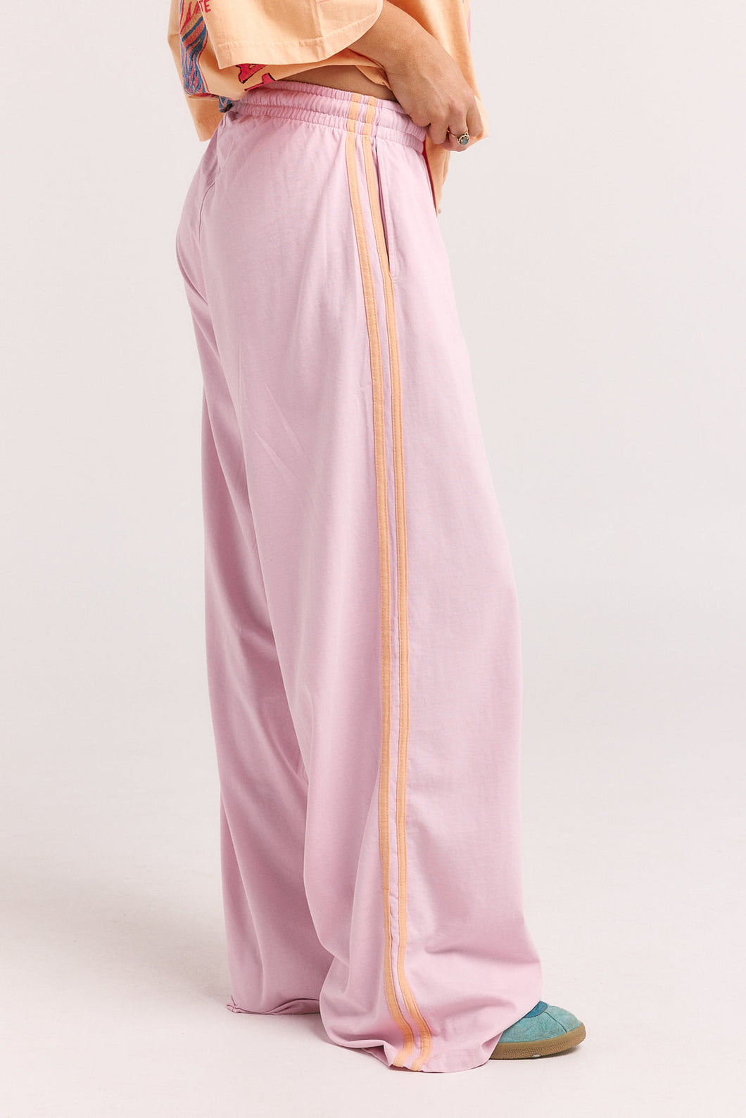 THE CHIDO PANTS - PEACH