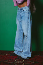 Load image into Gallery viewer, THE PLAIN JANE JEANS

