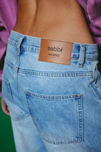 Load image into Gallery viewer, THE PLAIN JANE JEANS
