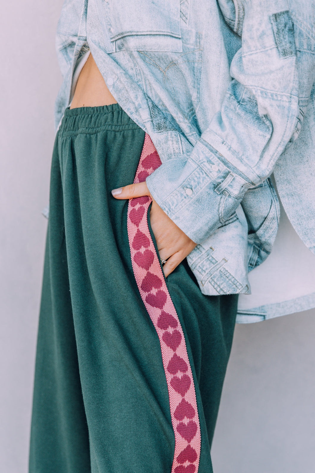 THE RAVING HEARTS PANTS - GREEN