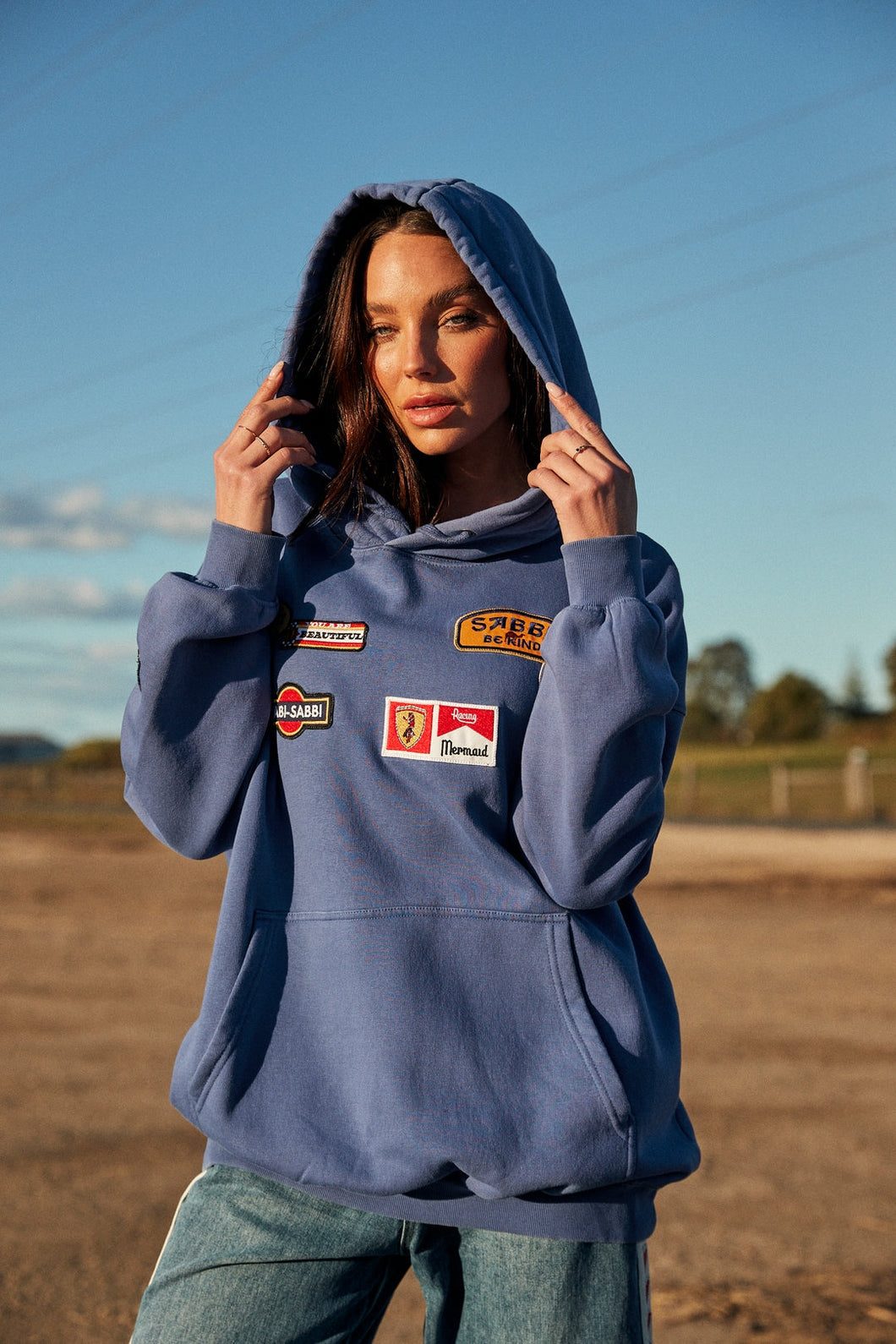 BEYOUTIFUL HOTEL HOODIE - BLUE