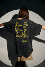 Load image into Gallery viewer, SPARKLE TITEE TEE - BLACK
