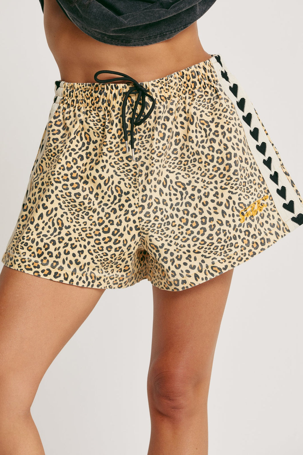 THE MINI HEARTS DRILL SHORTS - LEOPARD
