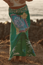 Load image into Gallery viewer, THE SEAS THE DAY MAXI SKIRT - GREEN
